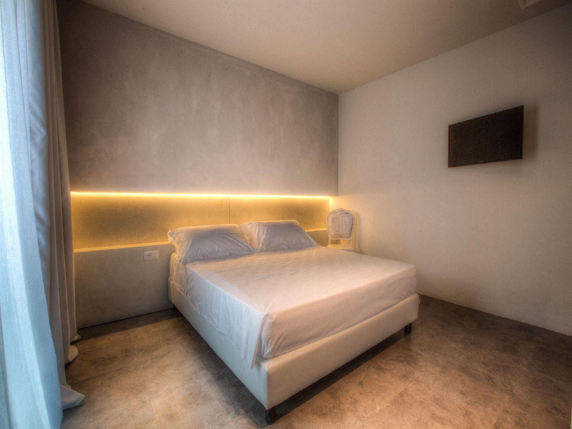 Bell Suite Hotel Bellaria-Igea Marina Bagian luar foto